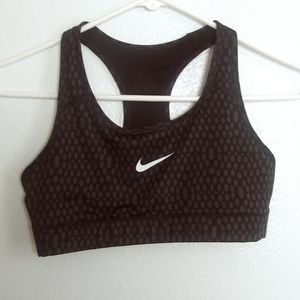 Nike Dry Fit  Raceback Seamless Sport Bra Size S Black Running Athletic